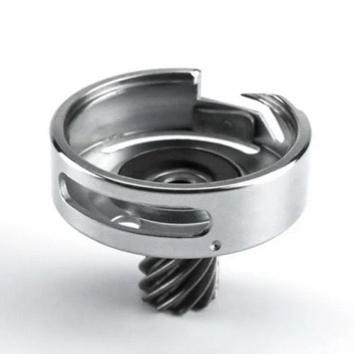 Base de gancho modelo XC8987021 para máquinas de coser Brother, compatible con series L, LS, XL y BM. Pieza esencial del sistema de gancho rotativo horizontal.