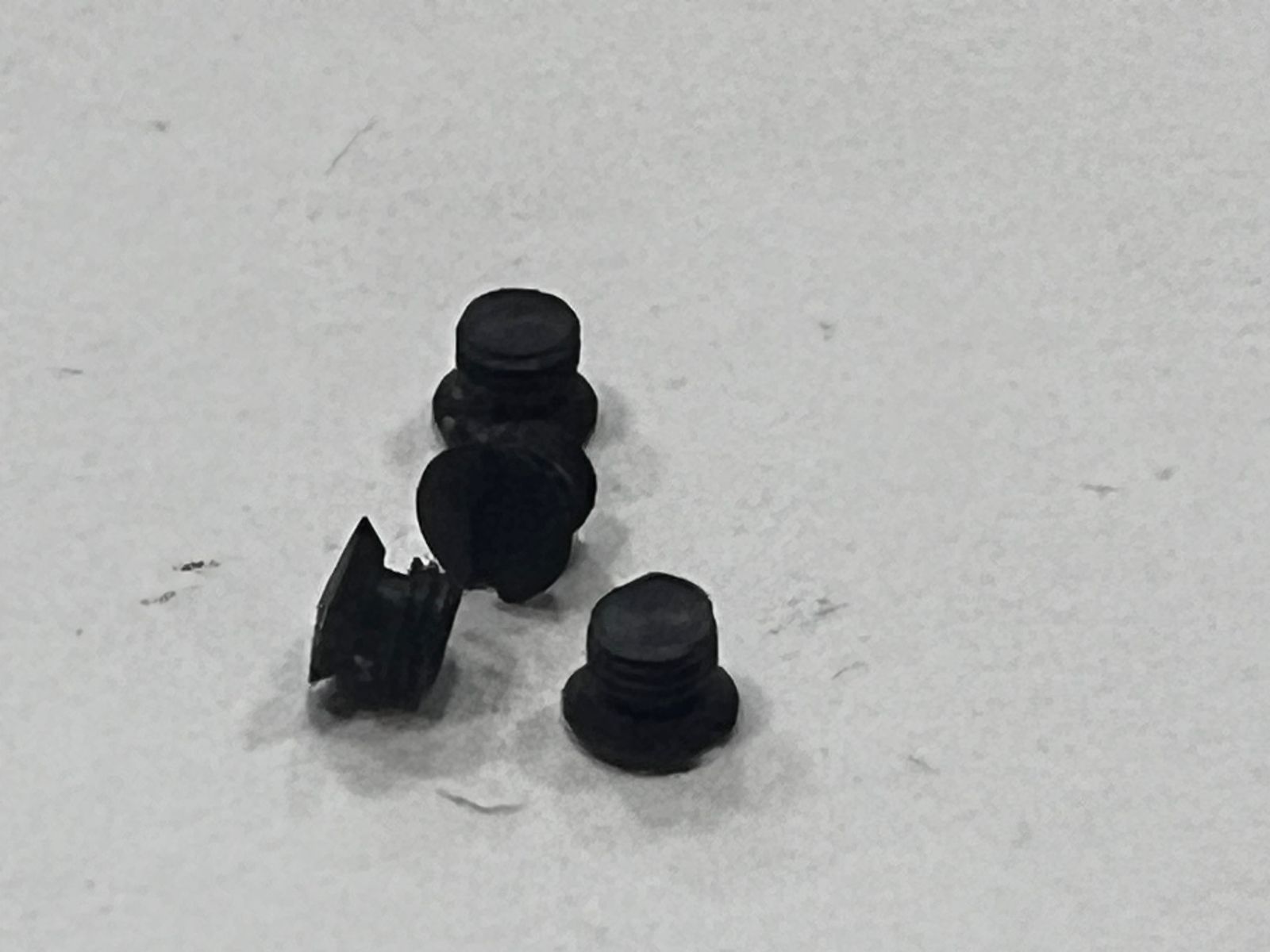 91-000512-15 TORNILLO DE PFAFF - Imagen 3