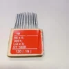 Aguja Rhein Nadel 68X5#110/18 para máquina de coser, diseñada para garantizar cortes precisos y duraderos en el proceso de costura industrial.