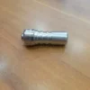 Tornillo Trihump QX42016 – Tornillo de presión duradero y preciso, ideal para aplicaciones industriales que requieren un rendimiento constante y fiable.