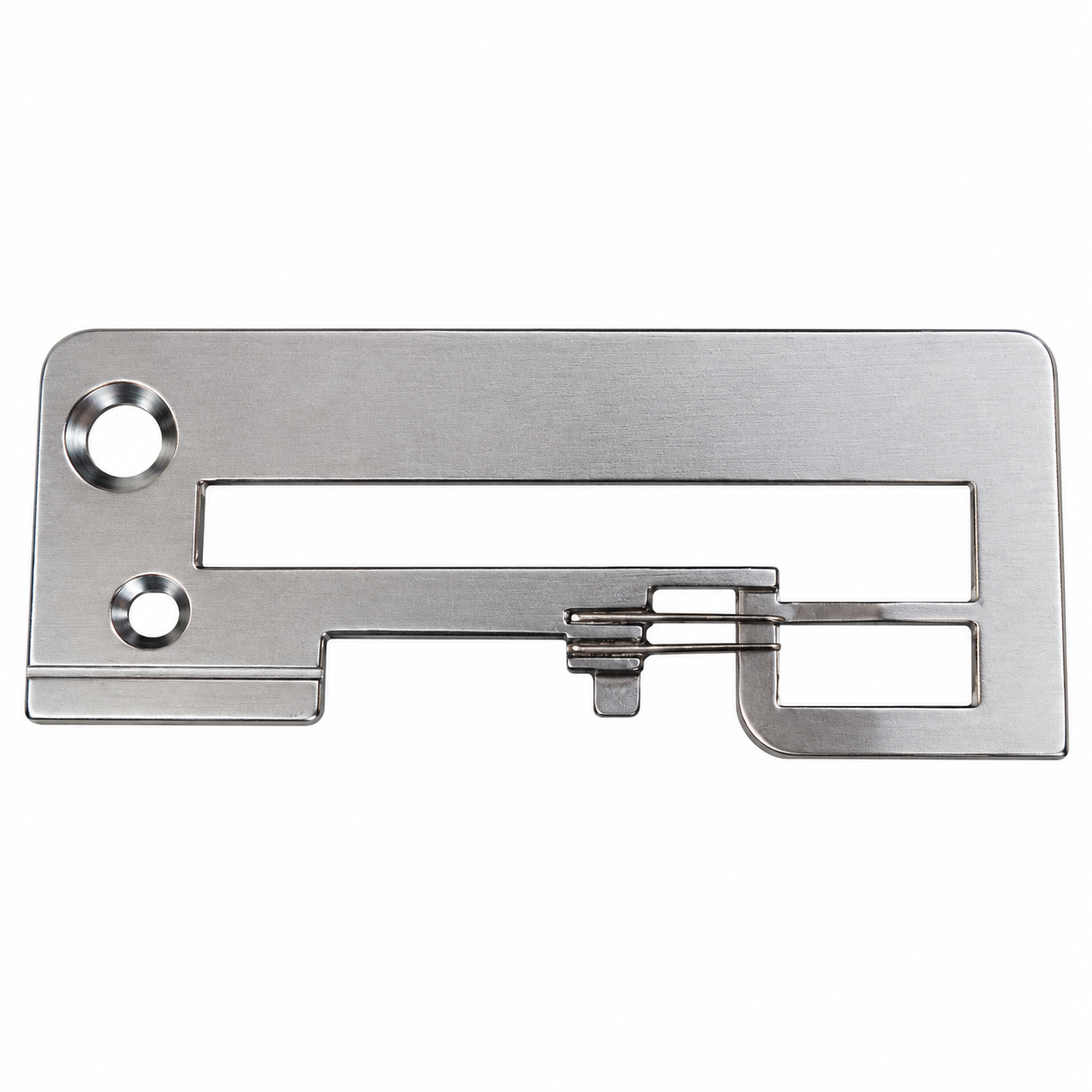 Plancha para máquina de coser Brother XB1555001, repuesto metálico para fileteadora Brother, con fondo blanco.
