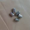 Tornillo 10x10 Bastidores Brother PE700 XA4590001 – Repuesto duradero que asegura una fijación segura y precisa de los bastidores en las máquinas de bordado Brother PE700.