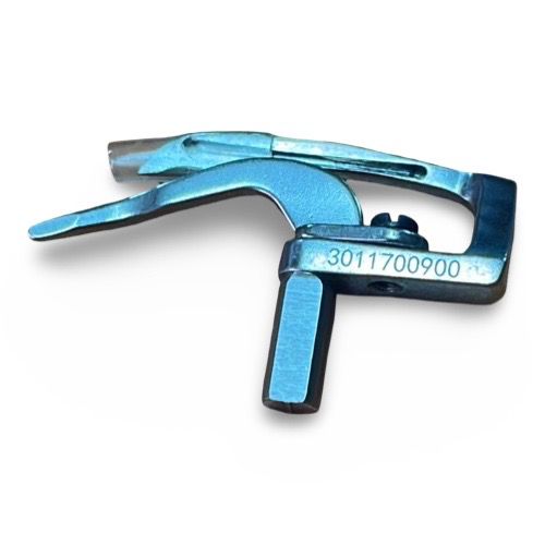 Looper Jack W4 modelo JK3011700900, repuesto original para máquinas industriales de coser tipo flatlock e interlock, compatible con Jack JK‑8569.
