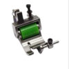 Prensatela Q7 con rodillo ajustable para máquina industrial, ideal para bordes en cuero, vinilo y materiales pesados.