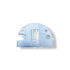 Planchuela Singer 5mm referencia 5-M22-T304 para máquina de coser industrial, fabricada en acero resistente para costuras uniformes y acabados profesionales.