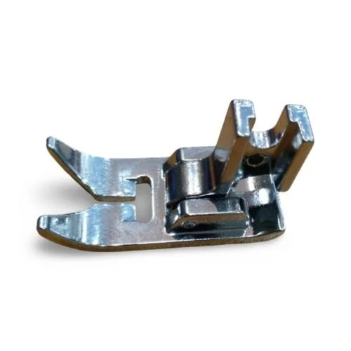 Prensatela Zig Zag Bajo Brother CX242051 metálico para máquina de coser familiar compatible con puntadas zigzag y decorativas.