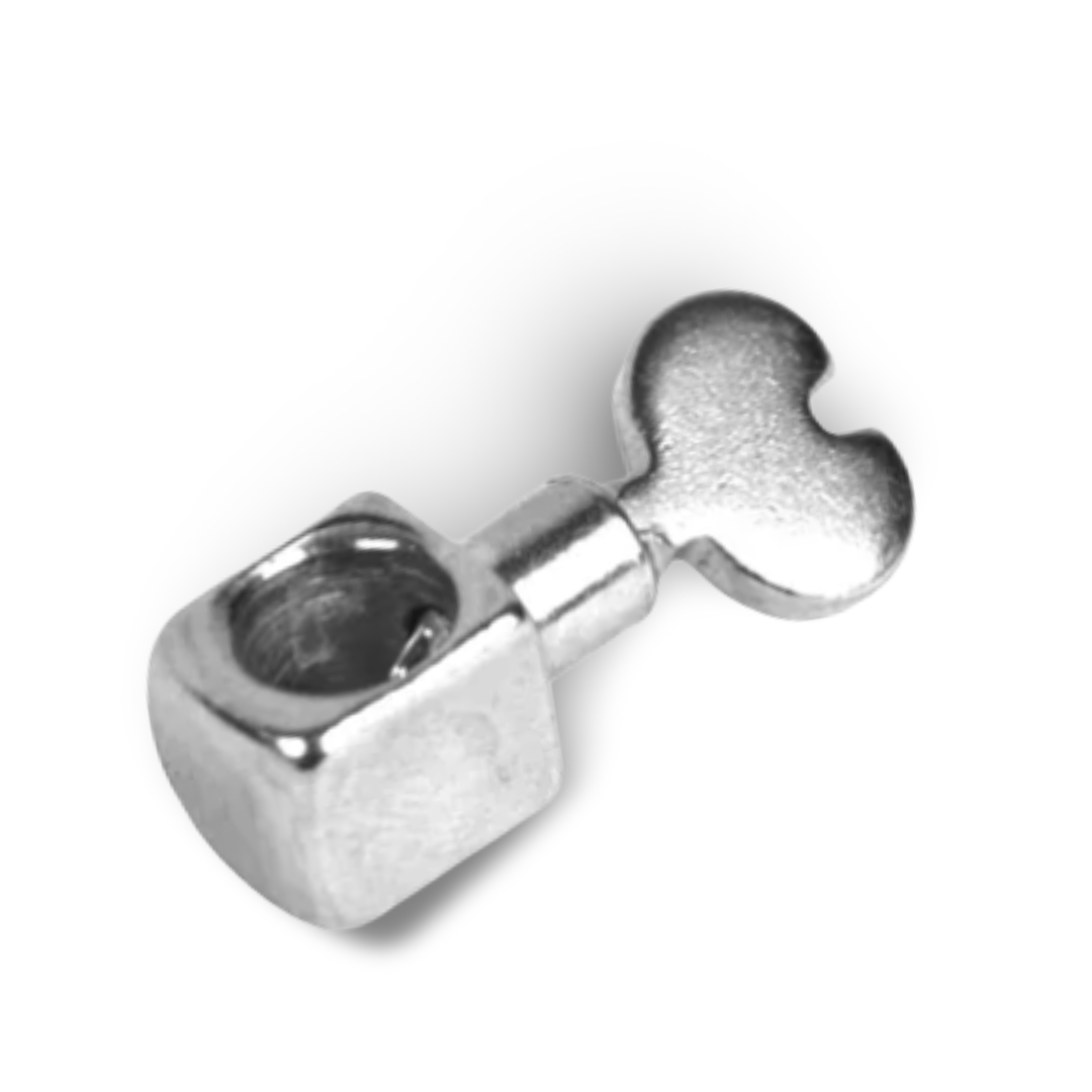 Needle clamp for the Negrita QX-42020 home sewing machine; a replacement part designed to secure the needle safely and precisely.