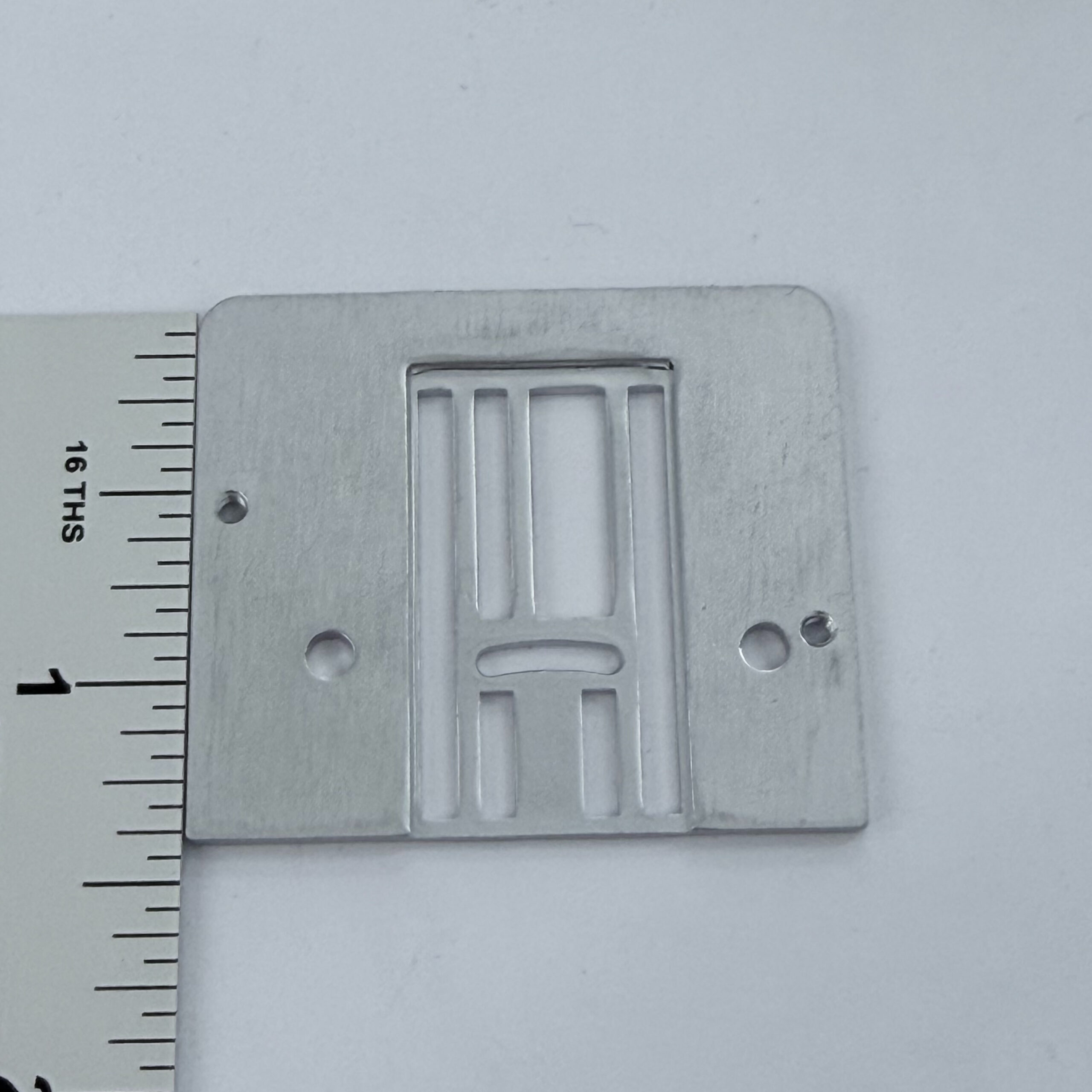 Singer 68003564 needle plate, compatible with models 3333, 3337, 3342, and M3220